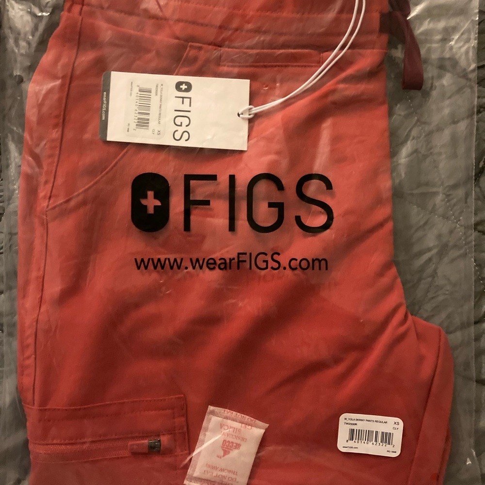 Figs Yola Skinny Scrub Pants